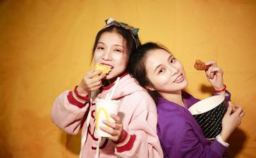吃饼干教案7篇