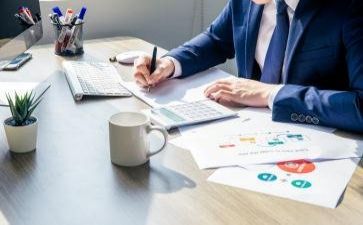 财务室个人述职报告最新8篇