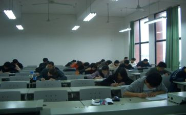 大学班级学年工作总结6篇