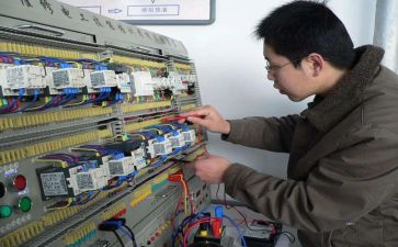 2024年电工个人总结工作总结通用8篇