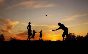 动人的__作文7篇