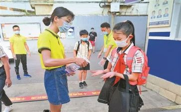 生病返校承诺书6篇