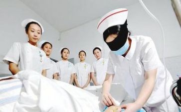 护士简短述职报告7篇