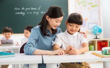 严老师作文6篇