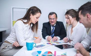 普通员工月总结精选7篇