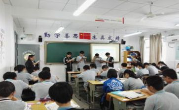 走上讲台作文5篇
