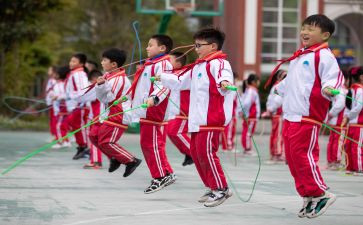 爬体育活动教案6篇
