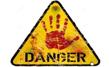 远离危险的作文5篇