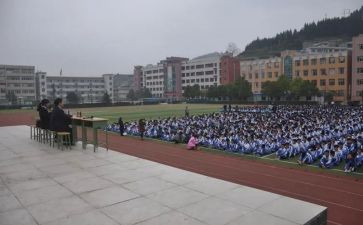 进学校会演讲稿参考5篇