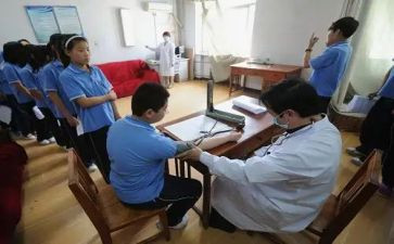 学校校医工作总结8篇