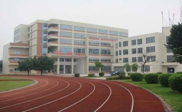 校园成长作文6篇