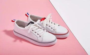 脱别人鞋作文推荐7篇