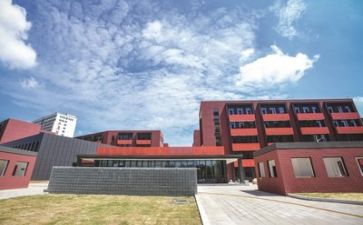 去学校的心得体会模板6篇