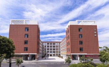 学校述职报告通用8篇