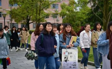 学生在校情况调查报告6篇