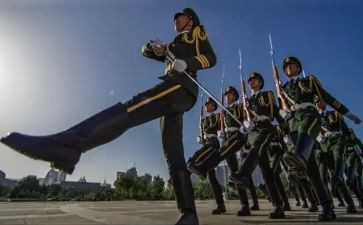 练正步的军训心得5篇