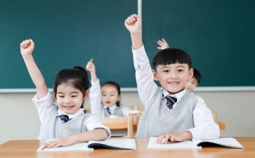中二英语述职报告8篇