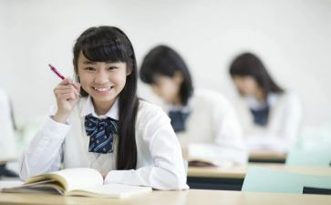 中学生感恩教师的演讲稿8篇